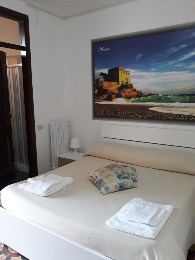 Hotel Rosy Батипалия Екстериор снимка