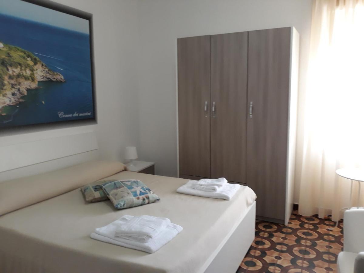 Hotel Rosy Батипалия Екстериор снимка